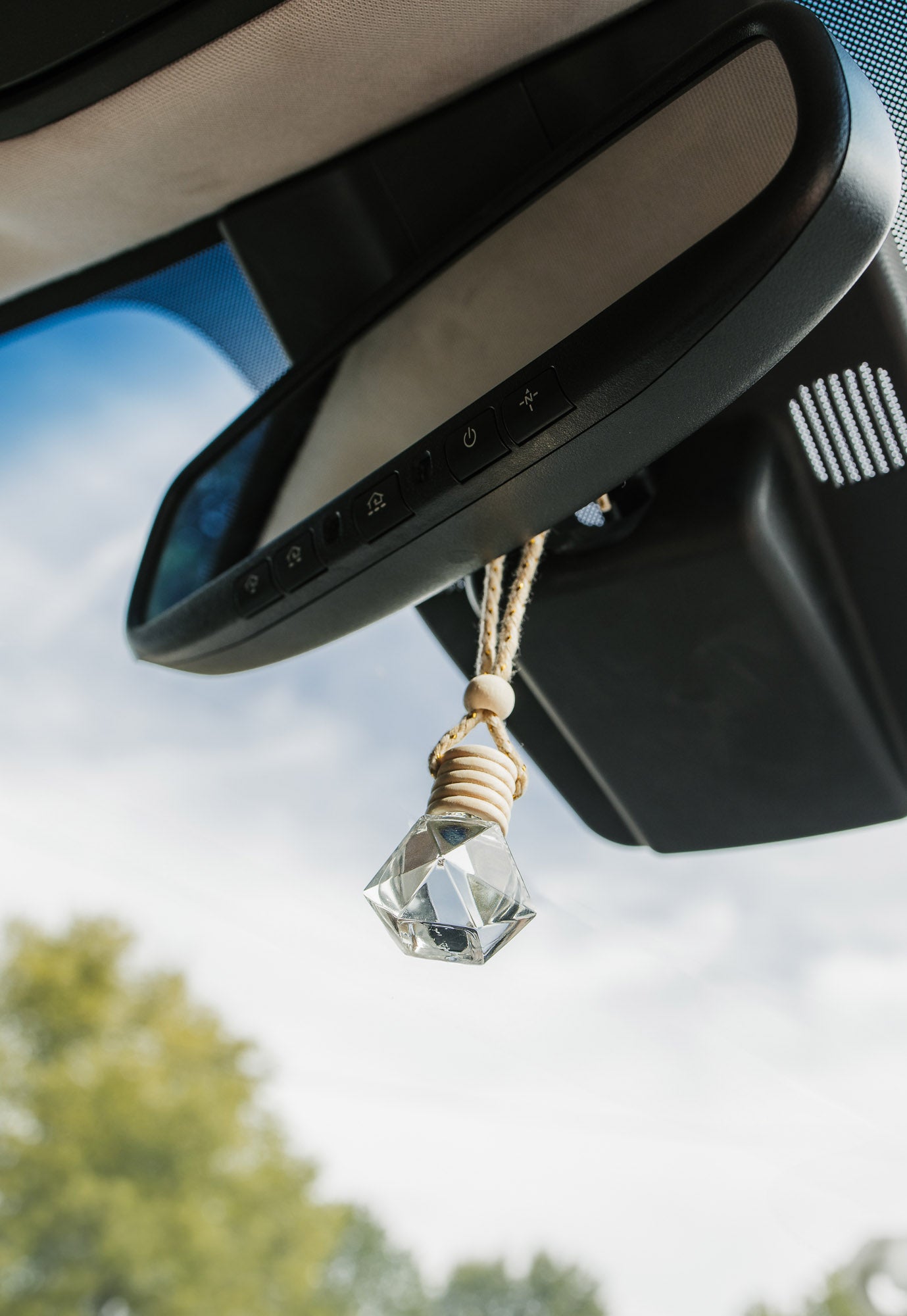 Shadow Car Diffuser