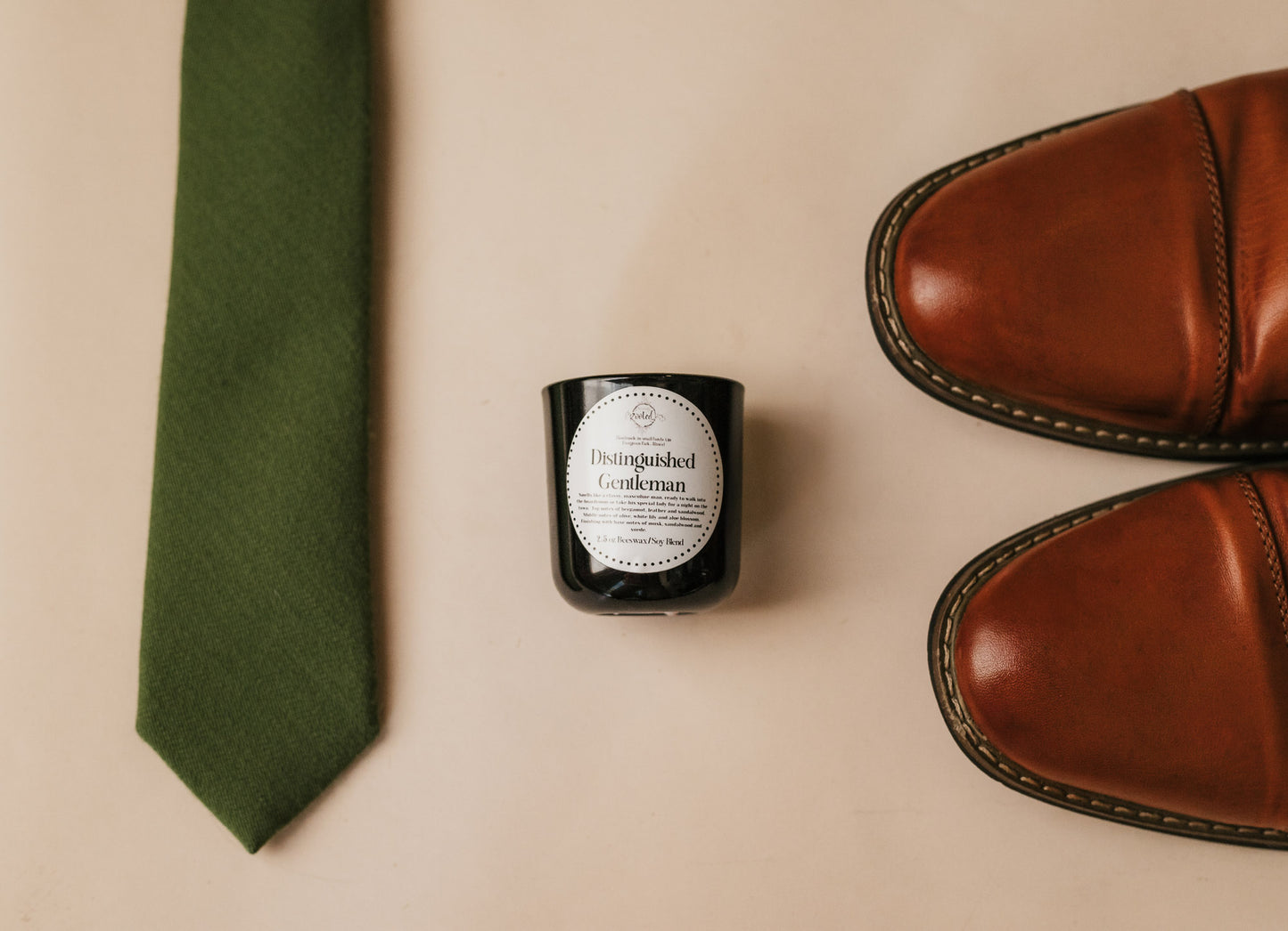 2.5oz Distinguished Gentleman Candle